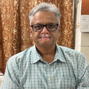 Dr Abhyant Gupta